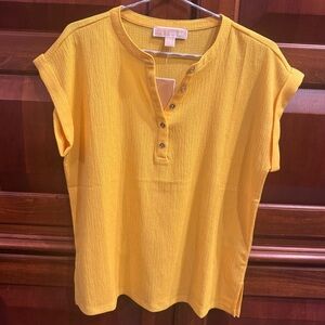 NWT Michael Kors Bright Dandelion Crinkled Fabric Blouse Size S / P